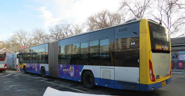 單層公交車身廣告.jpg